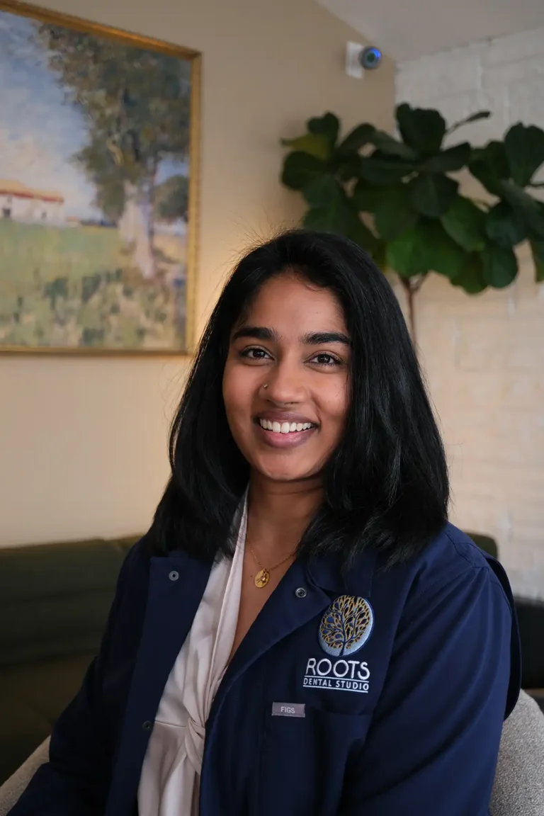 Dr. Siri Dommaraju, dentist at Roots Dental Studio in Oak Lawn, IL.